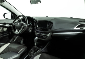 Подержанный автомобиль LADA (ВАЗ) Vesta Wagon 2020 года (9 фото)