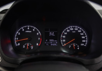 Подержанный автомобиль Hyundai Solaris Sedan 2019 года (12 фото)