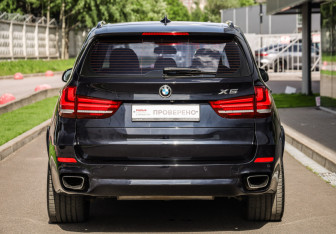 Подержанный автомобиль BMW X5 2016 года (7 фото)