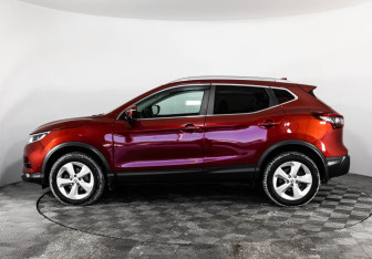 Подержанный автомобиль Toyota RAV4 2019 года (8 фото)