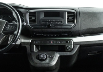 Подержанный автомобиль Citroen SpaceTourer 2020 года (14 фото)