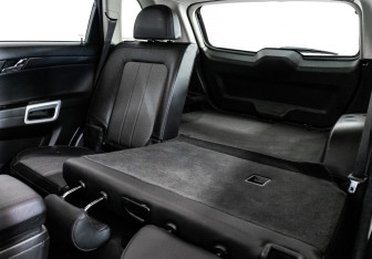 Подержанный автомобиль Opel Antara 2014 года (21 фото)