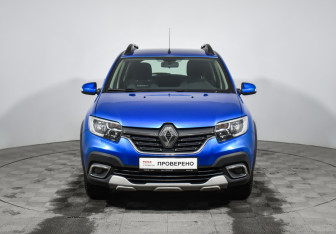 Подержанный автомобиль Renault Sandero 2020 года (2 фото)