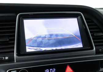 Подержанный автомобиль Hyundai Sonata 2018 года (16 фото)