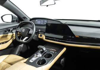 Подержанный автомобиль Changan UNI-K 2023 года (9 фото)