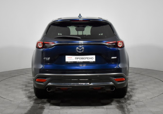 Подержанный автомобиль Mazda CX-9 2017 года (6 фото)