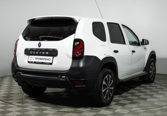 Подержанный автомобиль Renault Duster 2020 года (5 фото)