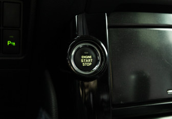 Подержанный автомобиль Toyota Land Cruiser Prado 2013 года (18 фото)