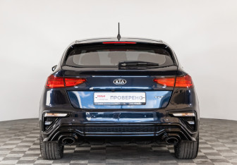 Подержанный автомобиль Kia K3 Hatchback 2021 года (6 фото)