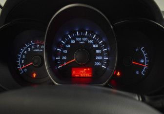 Подержанный автомобиль Kia Rio Sedan 2013 года (17 фото)