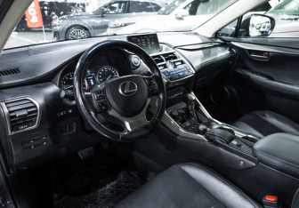 Подержанный автомобиль Lexus NX 2017 года (17 фото)