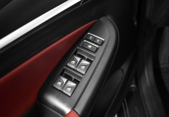Подержанный автомобиль Changan Eado Plus 2023 года (10 фото)