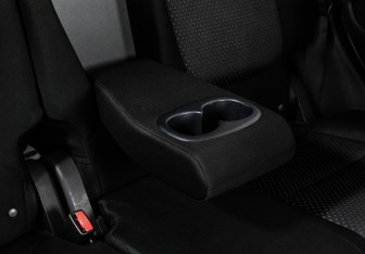 Подержанный автомобиль Mitsubishi Outlander 2016 года (19 фото)