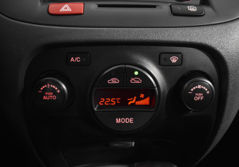 Подержанный автомобиль Kia Rio Sedan 2010 года (15 фото)