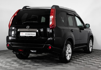 Подержанный автомобиль Nissan X-Trail 2012 года (5 фото)