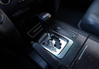 Подержанный автомобиль Toyota Land Cruiser Suv 2008 года (13 фото)