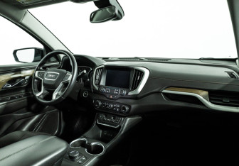 Подержанный автомобиль GMC Terrain 2020 года (9 фото)