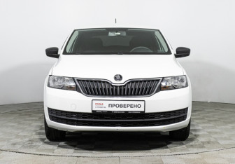 Подержанный автомобиль Skoda Rapid Liftback 2015 года (2 фото)