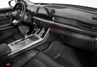 Подержанный автомобиль Exeed VX 2023 года (15 фото)