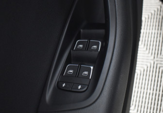 Подержанный автомобиль Audi A6 Sedan 2013 года (19 фото)