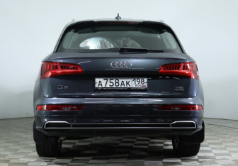 Подержанный автомобиль Audi Q5 2017 года (7 фото)