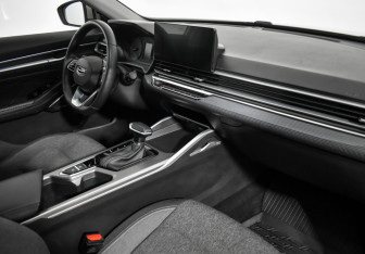 Подержанный автомобиль Geely Emgrand 2023 года (13 фото)