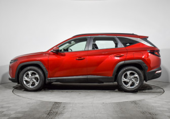 Подержанный автомобиль Hyundai Tucson 2021 года (8 фото)