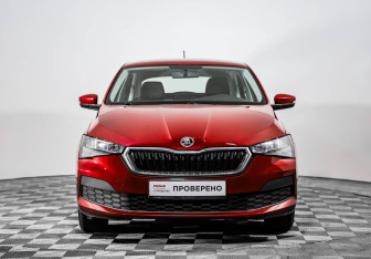Подержанный автомобиль Skoda Rapid Liftback 2021 года (2 фото)