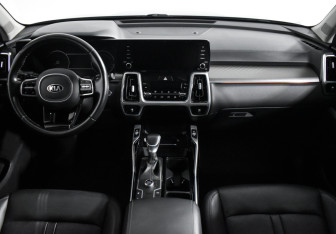 Подержанный автомобиль Kia Sorento 2021 года (17 фото)