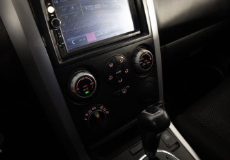 Подержанный автомобиль Suzuki Grand Vitara 2007 года (13 фото)