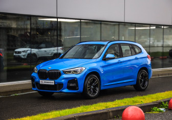 Подержанный автомобиль BMW X1 2021 года (3 фото)