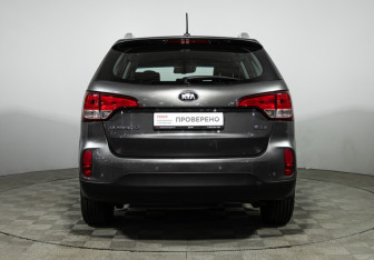 Подержанный автомобиль Kia Sorento 2020 года (4 фото)