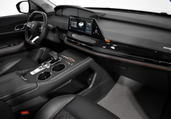 Подержанный автомобиль Changan UNI-K 2023 года (14 фото)