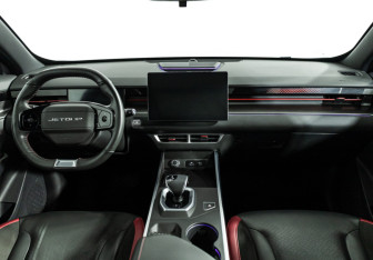 Подержанный автомобиль Jetour Dashing 2024 года (13 фото)