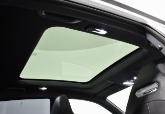 Подержанный автомобиль Changan UNI-V 2024 года (13 фото)