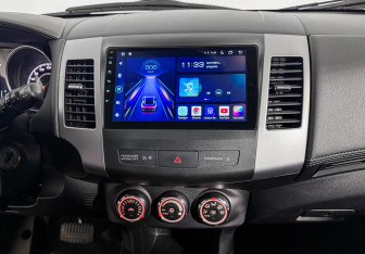 Подержанный автомобиль Mitsubishi Outlander 2012 года (17 фото)