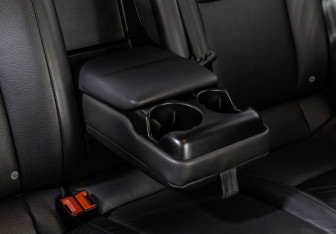 Подержанный автомобиль Volvo S60 2013 года (25 фото)