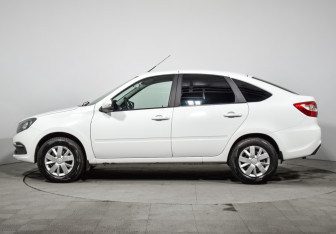 Подержанный автомобиль LADA (ВАЗ) Granta Liftback 2023 года (8 фото)