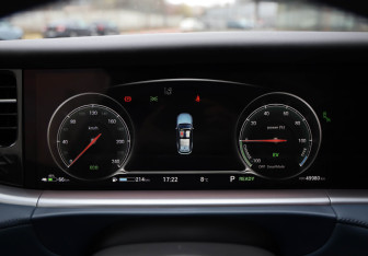 Подержанный автомобиль Voyah Free 2022 года (12 фото)