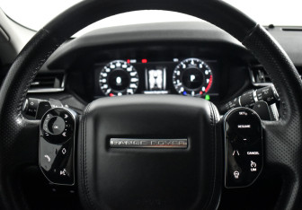Подержанный автомобиль Land Rover Range Rover Velar 2017 года (17 фото)