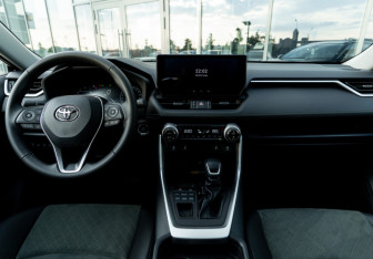 Новый Toyota RAV4 2025 (20 фото)