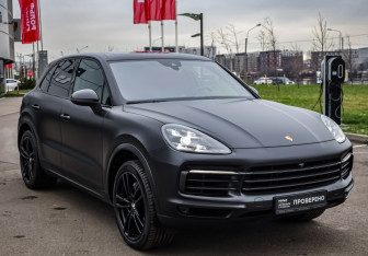 Подержанный автомобиль Porsche Cayenne 2019 года (4 фото)