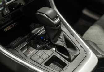 Новый Toyota RAV4 2025 (25 фото)