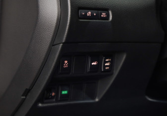 Подержанный автомобиль Nissan X-Trail 2018 года (20 фото)