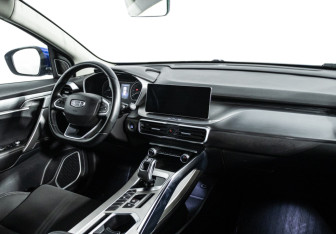 Подержанный автомобиль Geely Coolray 2020 года (9 фото)