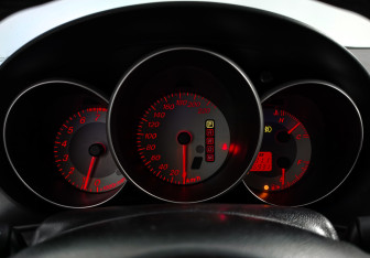 Подержанный автомобиль Mazda 3 Sedan 2007 года (18 фото)