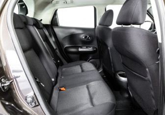 Подержанный автомобиль Nissan Juke 2013 года (20 фото)