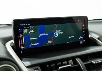 Подержанный автомобиль Lexus NX 2018 года (16 фото)