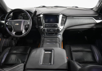 Подержанный автомобиль Chevrolet Tahoe 2016 года (14 фото)