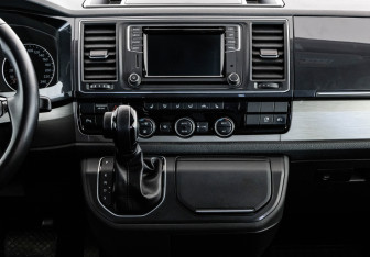 Подержанный автомобиль Volkswagen Caravelle 2019 года (13 фото)